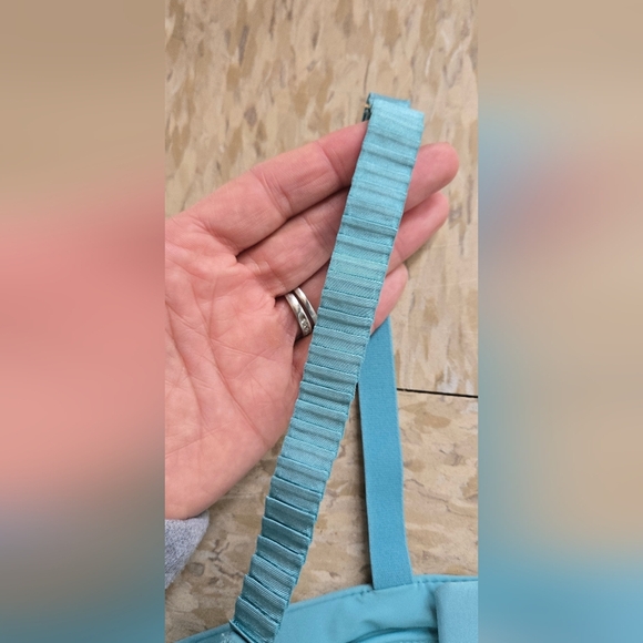 Blue Underwire Bra 44B NWT - Picture 3 of 7